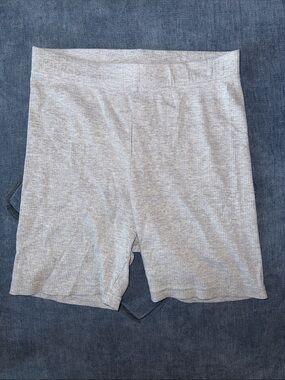 H&M DIVIDED Ribbed Biker Shorts